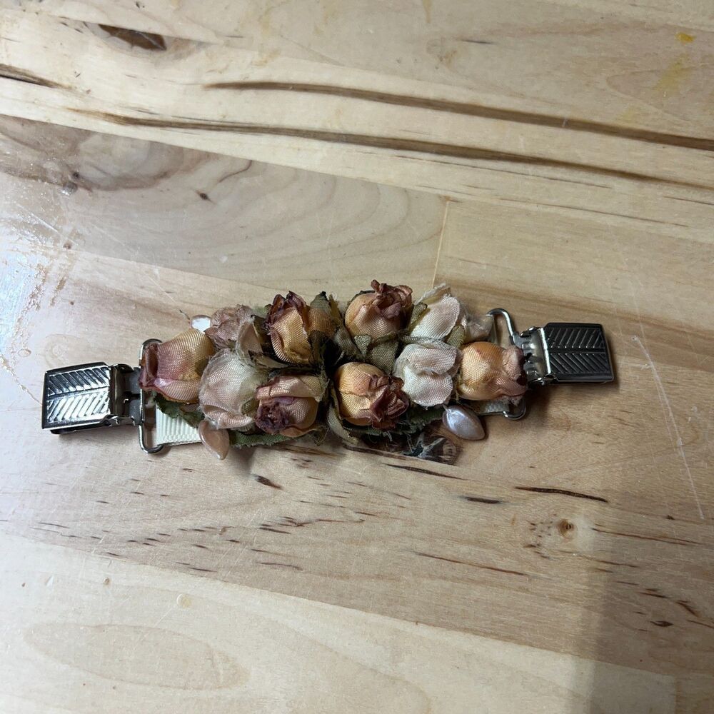 Vintage 1980s Handmade floral rose Sweater Clip yellow pink red dress clip‎